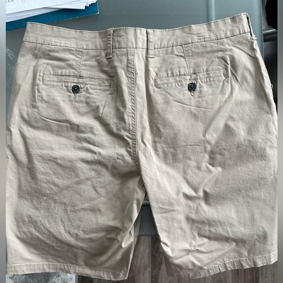 NWT GEORGE Walking Shorts - Picture 2 of 5